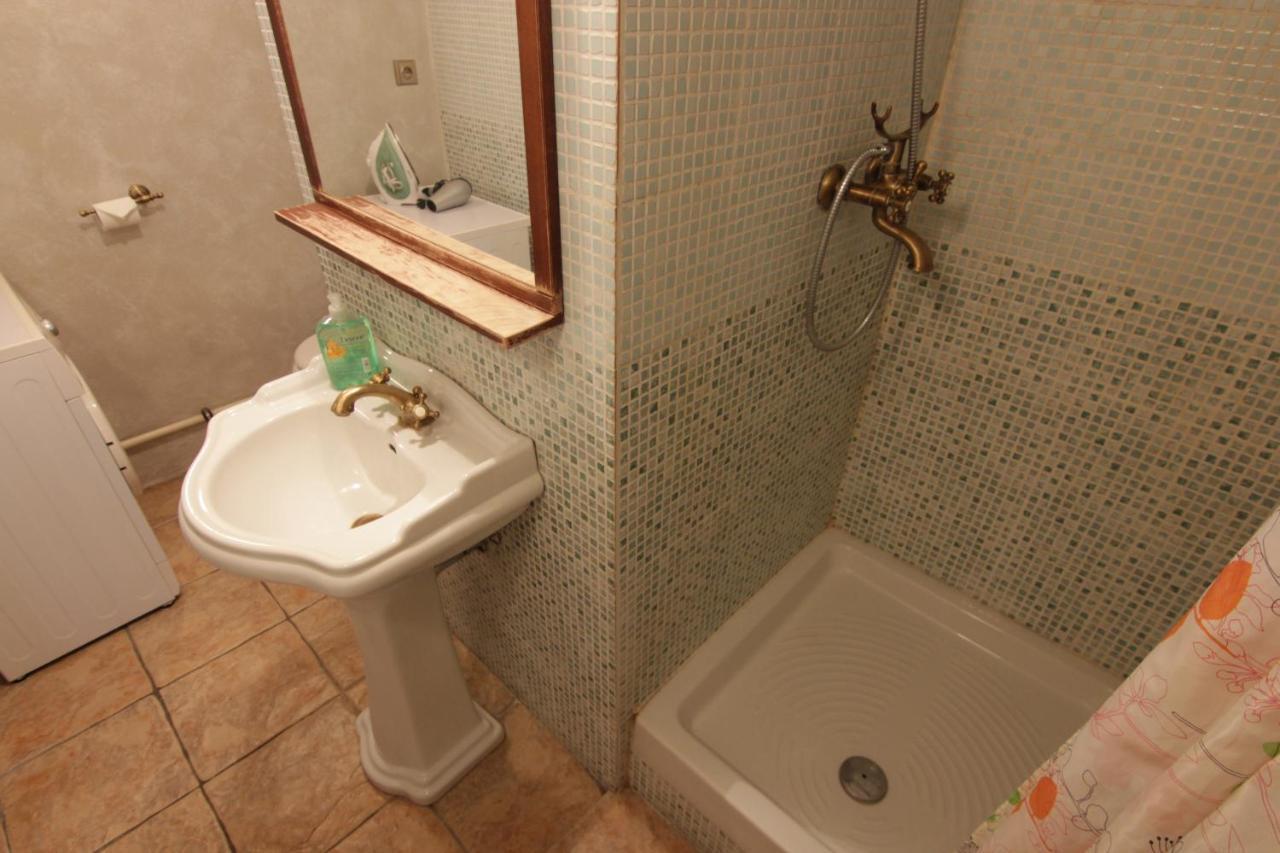 Apartament Cool 1 Bedroom Prokopska In Mala Strana Praga